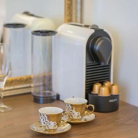 Apartamento Bpr The Golden Astoria With Balcony And A/C Budapest Exterior foto