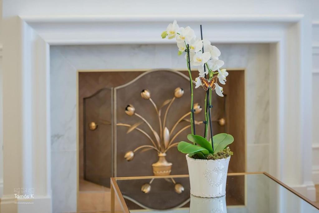 Apartamento Bpr The Golden Astoria With Balcony And A/C Budapest Exterior foto