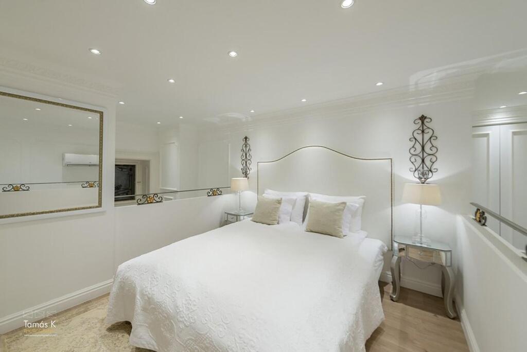 Apartamento Bpr The Golden Astoria With Balcony And A/C Budapest Exterior foto